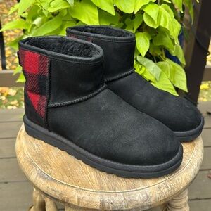 Ugg Short Boots